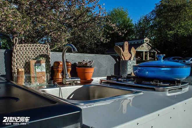 Tall Boy 越野拖挂高顶+全铝+强越野！不朽情缘首页探险党终极选择！Mammoth(图8)