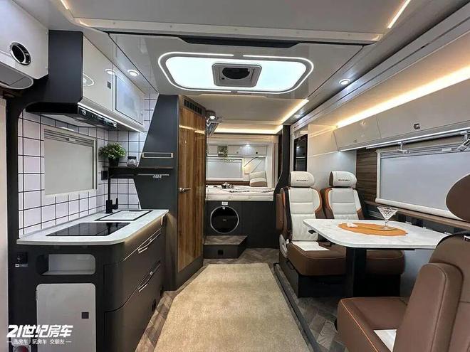 房车：以“无极”之名定义全场景舒适旅居不朽情缘试玩网站北京首钢房车展｜大驰(图4)